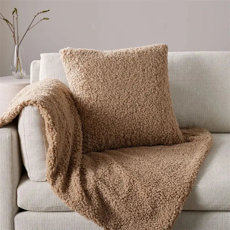 Coussin avec fourrure - Parfait pour l'hiver Sosho