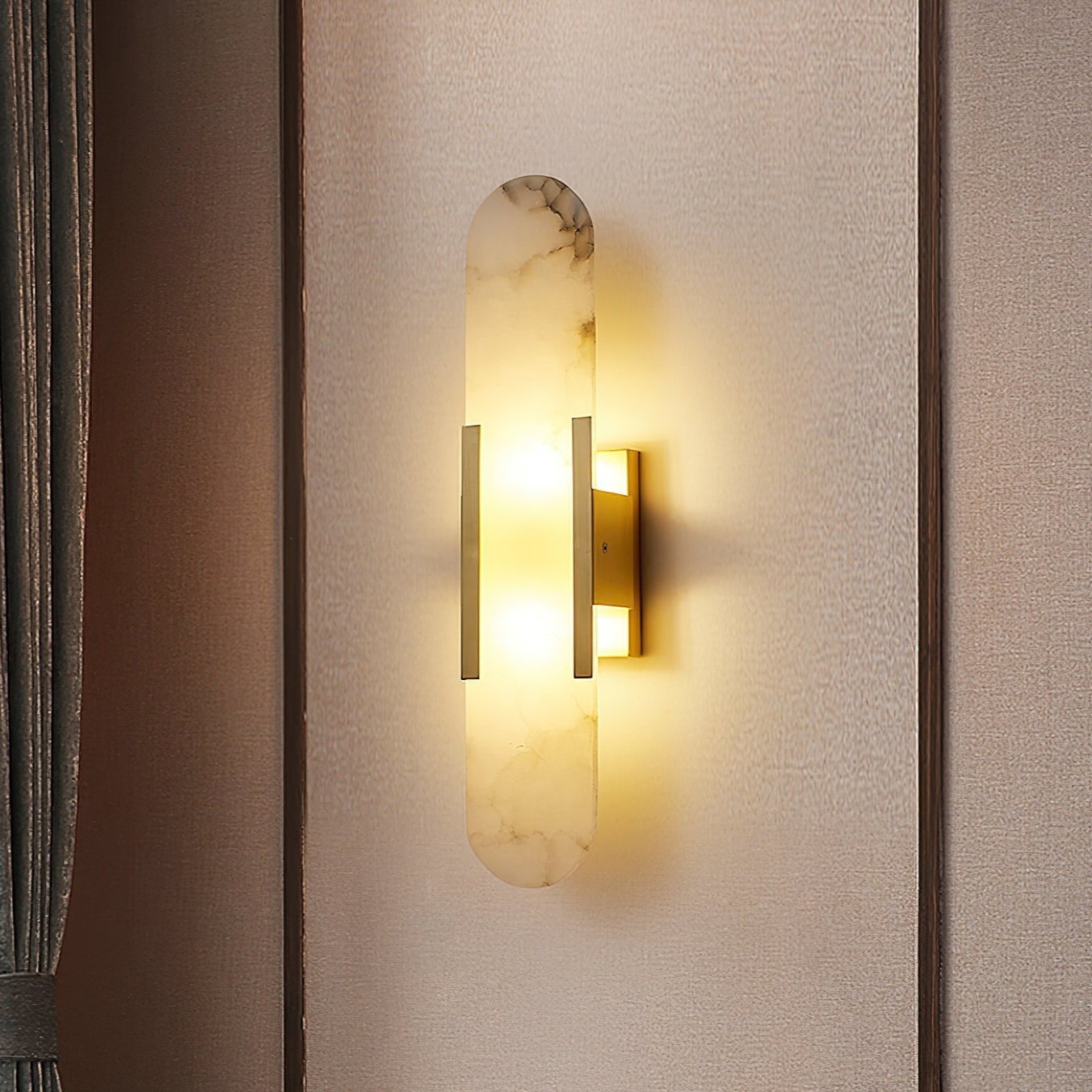 Langgestreckte Alabaster-Wandlampe Melange