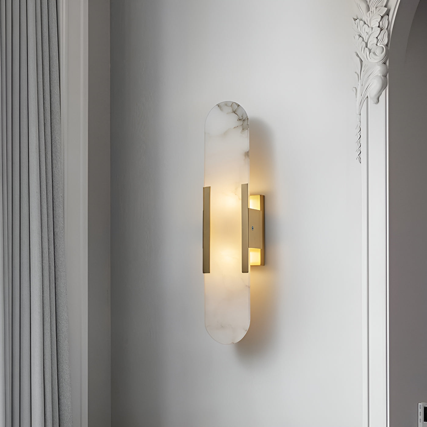 Langgestreckte Alabaster-Wandlampe Melange