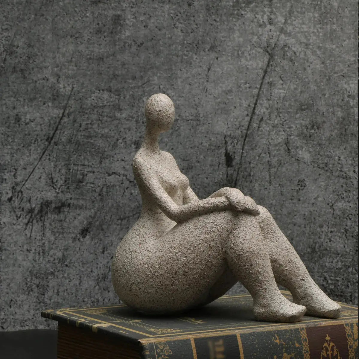 Statue Femme Chubby - Résine Grès Art Abstrait Sosho