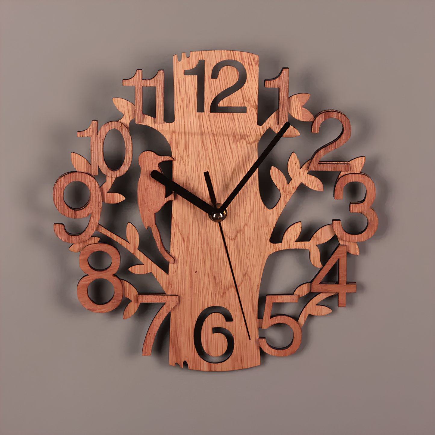 Horloge moderne en bois - 23 cm