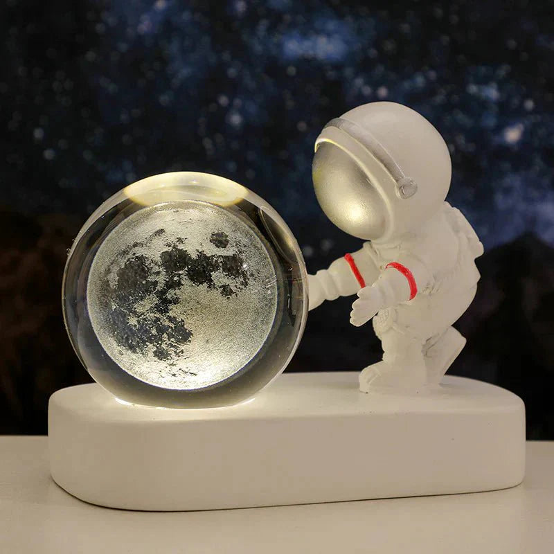 Astronaut night light - LED crystal lamp with sonnensystem design