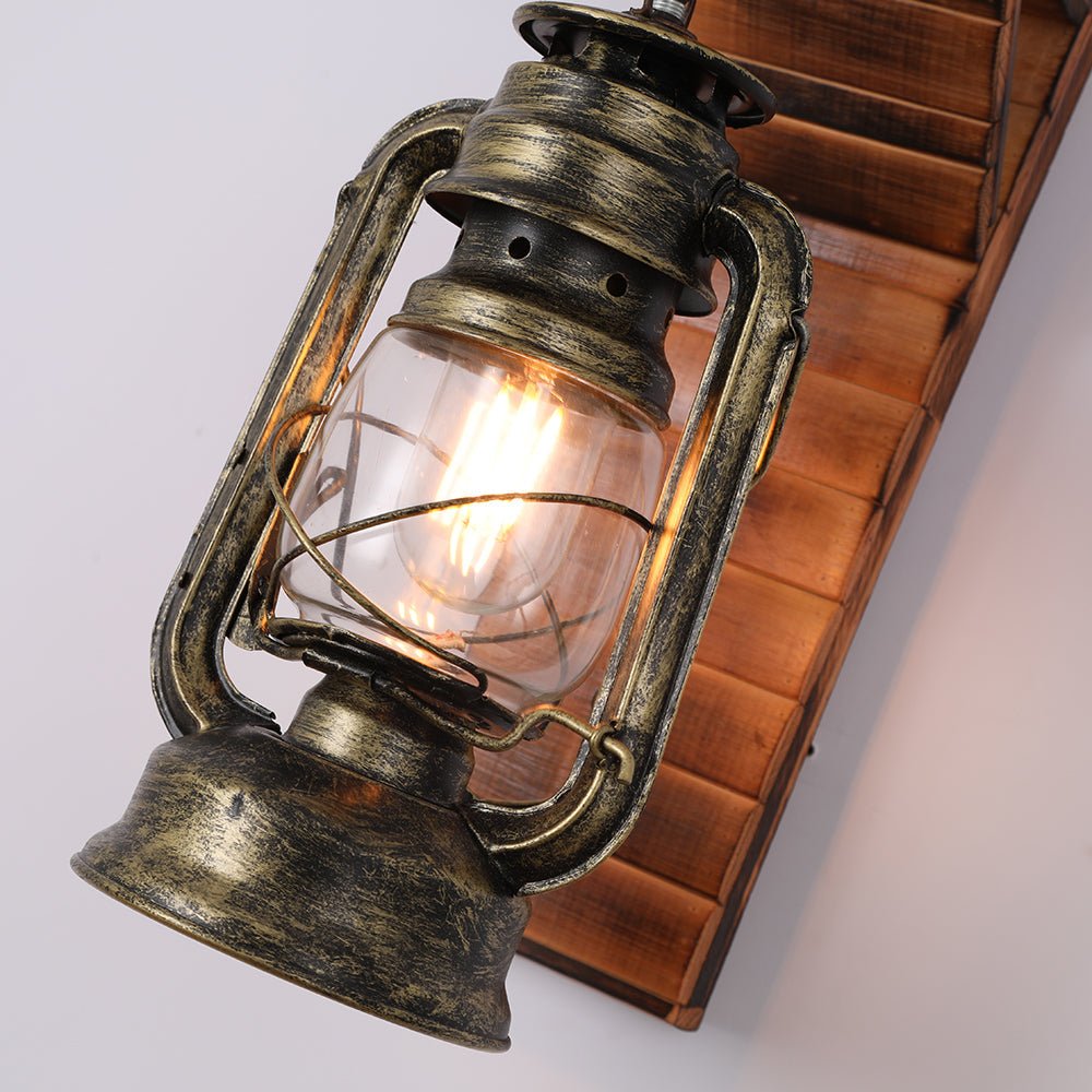 Austin Vintage Laternen-Wandlampe in Braun für Wohnzimmer aus Metall und Holz