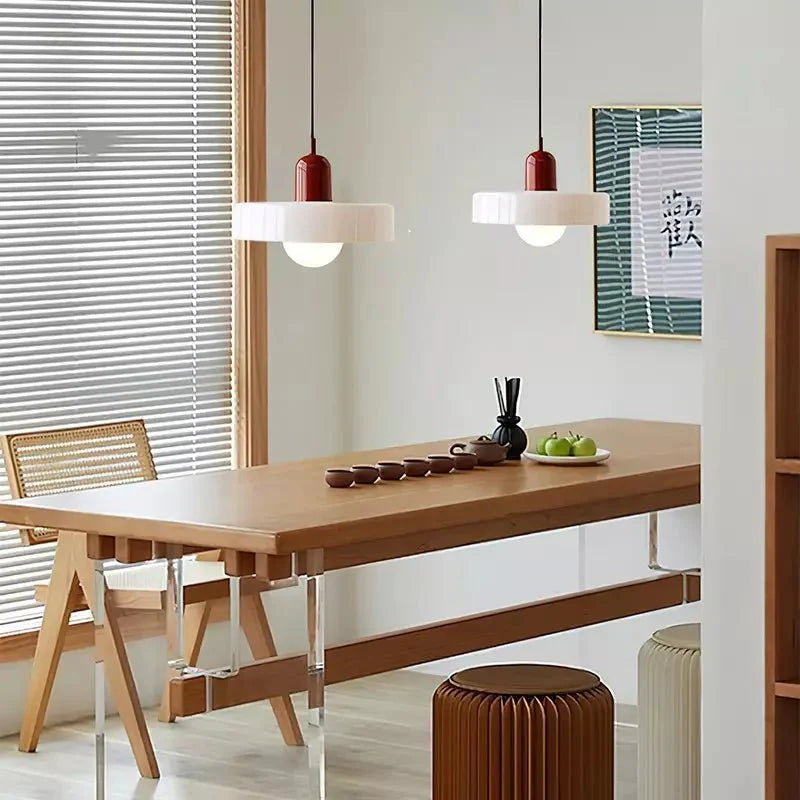 Bauhaus Pendelleuchte – Stilvolles Design aus Buntglas