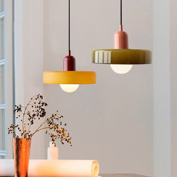 Bauhaus Pendelleuchte – Stilvolles Design aus Buntglas