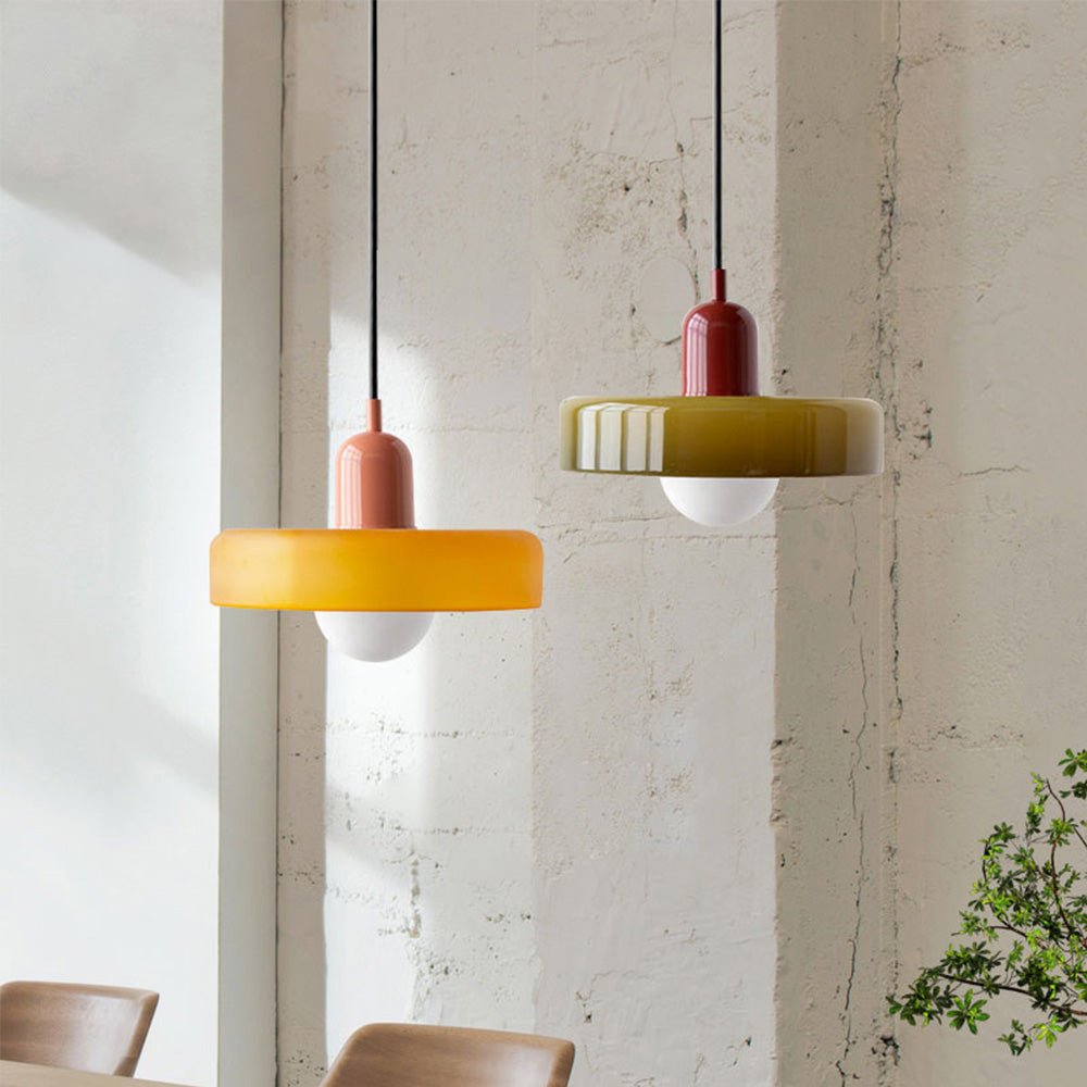 Bauhaus Pendelleuchte – Stilvolles Design aus Buntglas