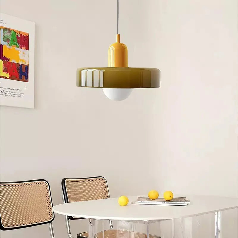 Bauhaus Pendelleuchte – Stilvolles Design aus Buntglas