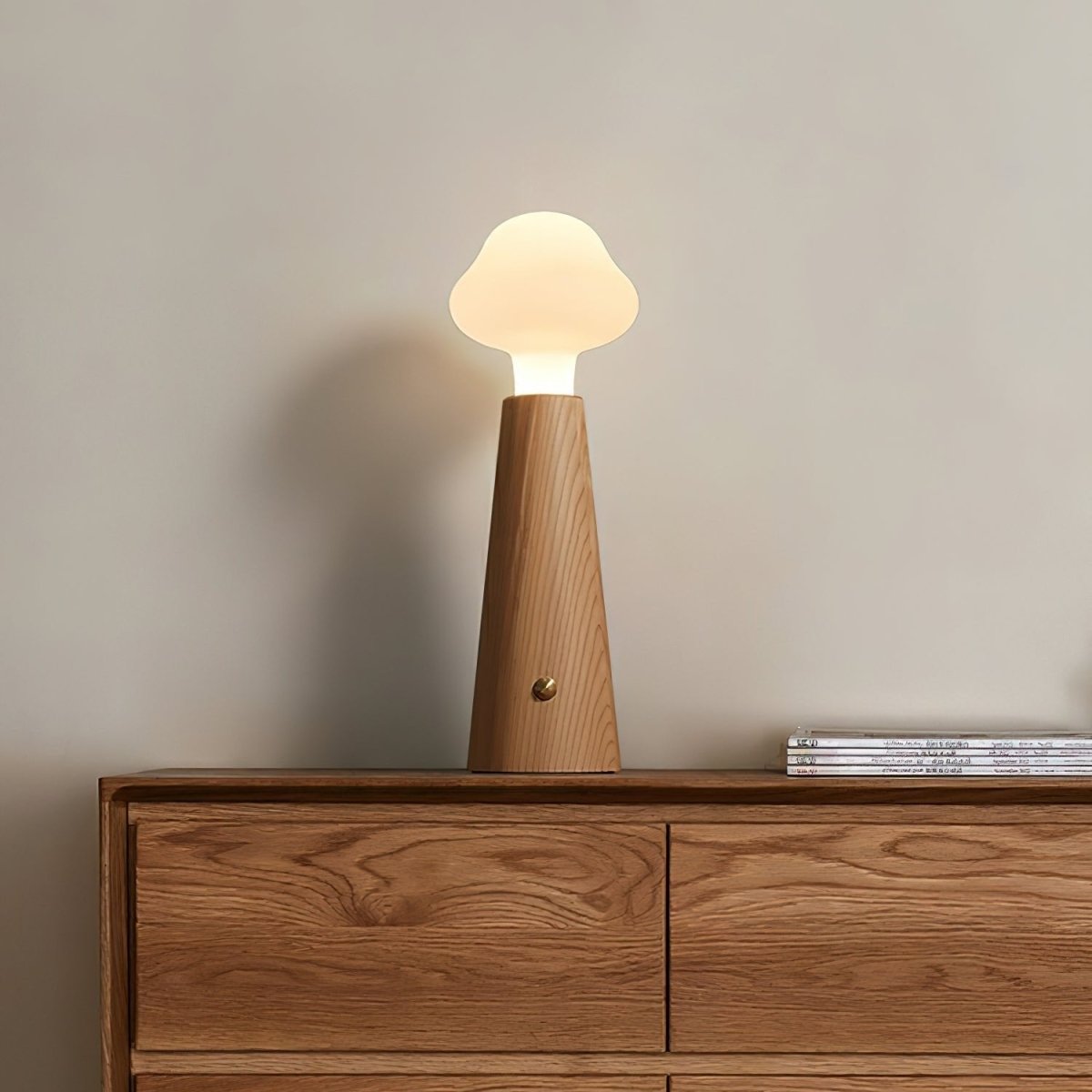 Wolflight table lamp