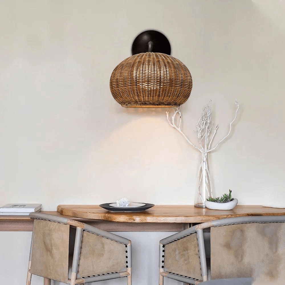 Wilde Strahlung Rattan-Wandlampe