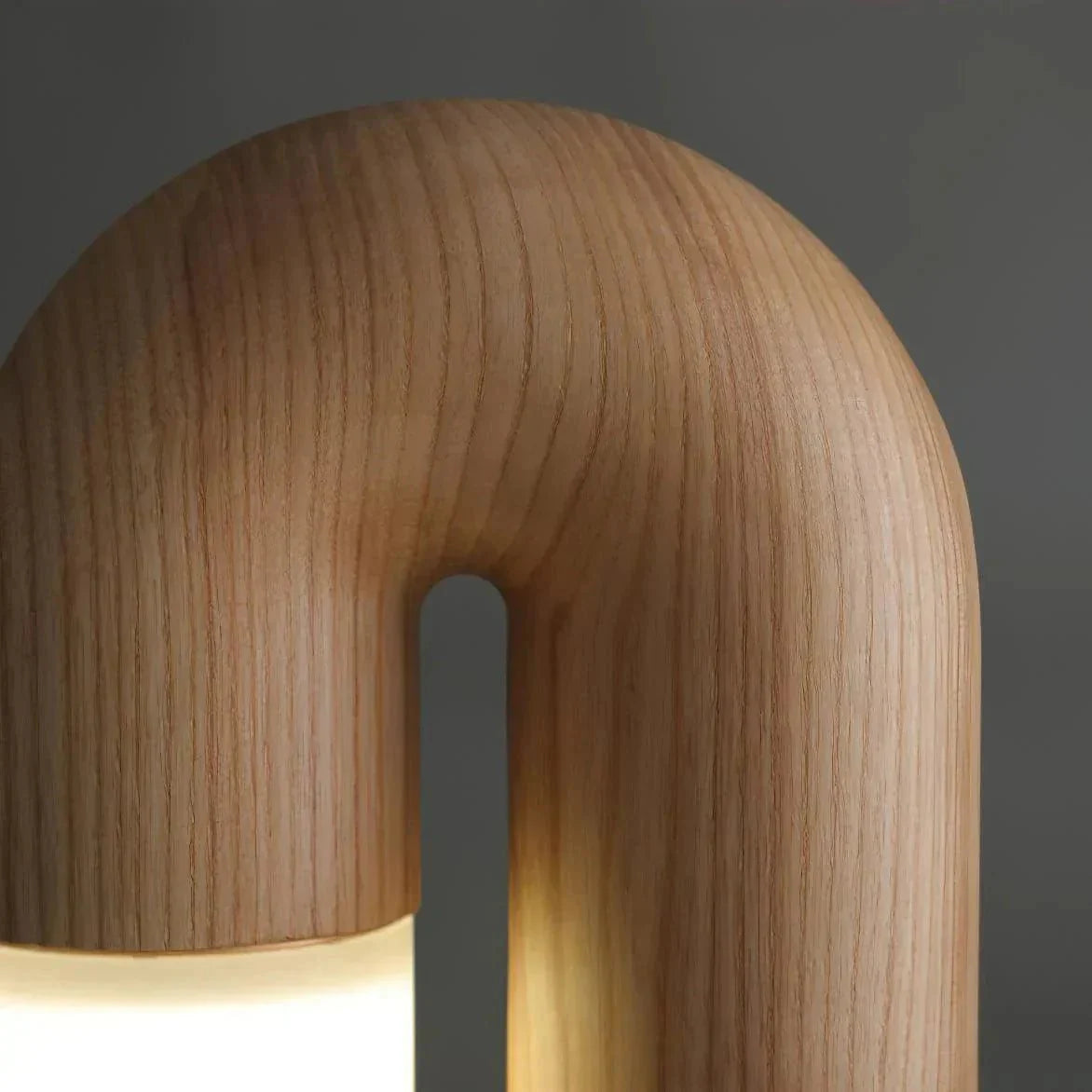 Diapolo Table Lamp Elegance