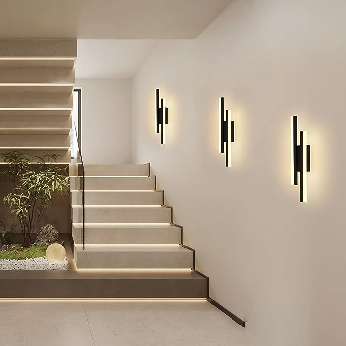 LineGlow – Moderne LED-Wandleuchte mit langem Lichtstreifen-Design