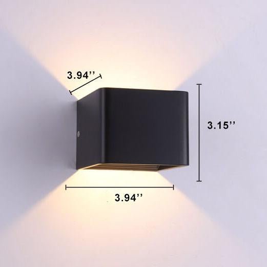 LuxorLight – Quadratische LED-Wandlamp aus Aluminum