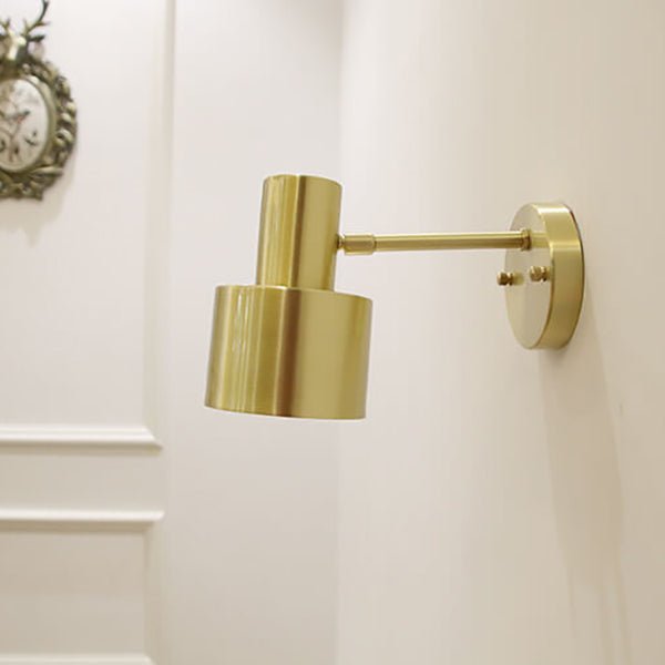 Modern minimalist golden metal wall lamp