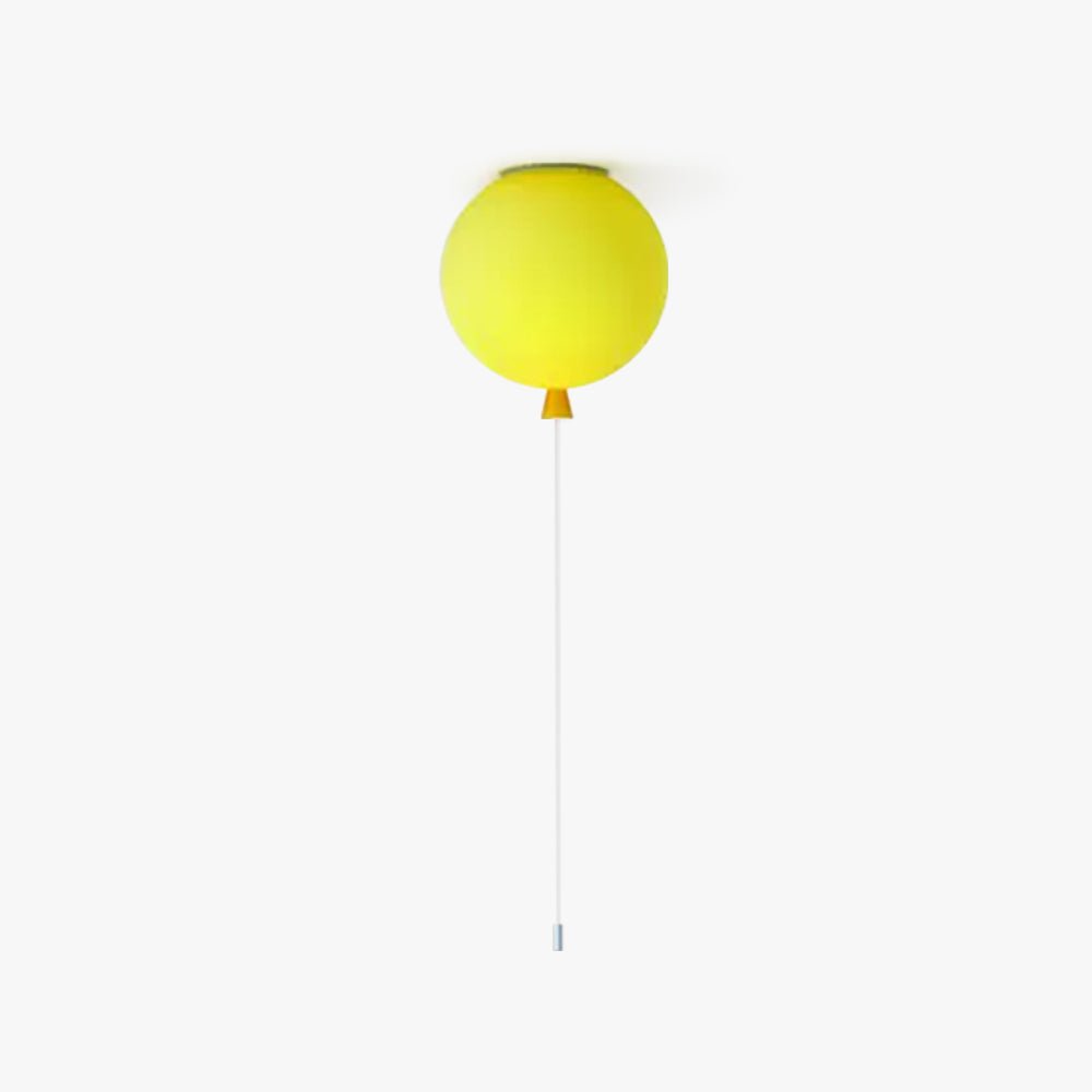 Verspielte LED-Deckenlampe im Ballon-Design von Nova Design