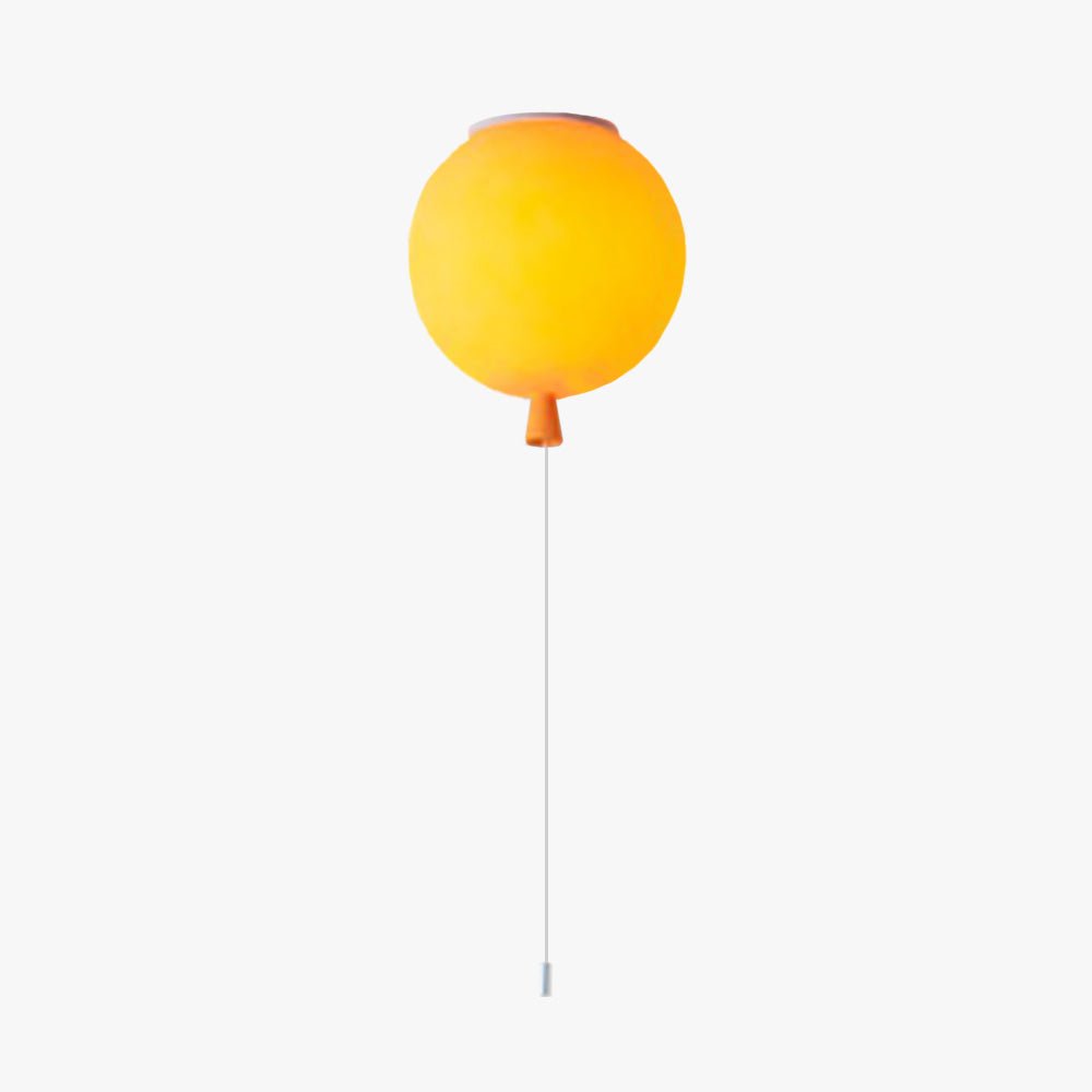 Verspielte LED-Deckenlampe im Ballon-Design von Nova Design