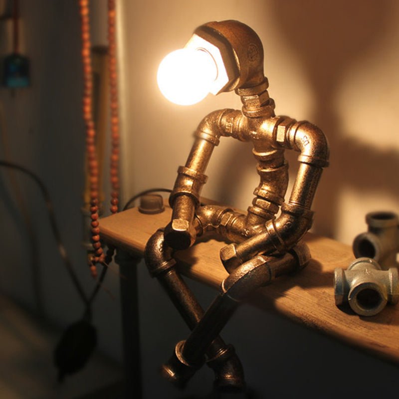 Industrielle RoboGlanz-Lampe aus Eisen - Einzigartiges Roboterdesign