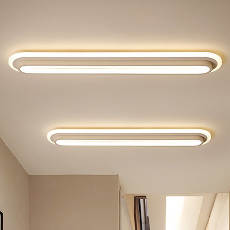 Elegante Ovale LED-Deckenleuchte in Schwarz oder Weiß mit Acryl-Diffusor