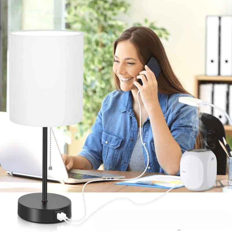 Set von 2 Nachttischlampen mit USB-Ladeanschlüssen - Moderne graue Tischleuchten mit AC-Steckdose und Zugschalter