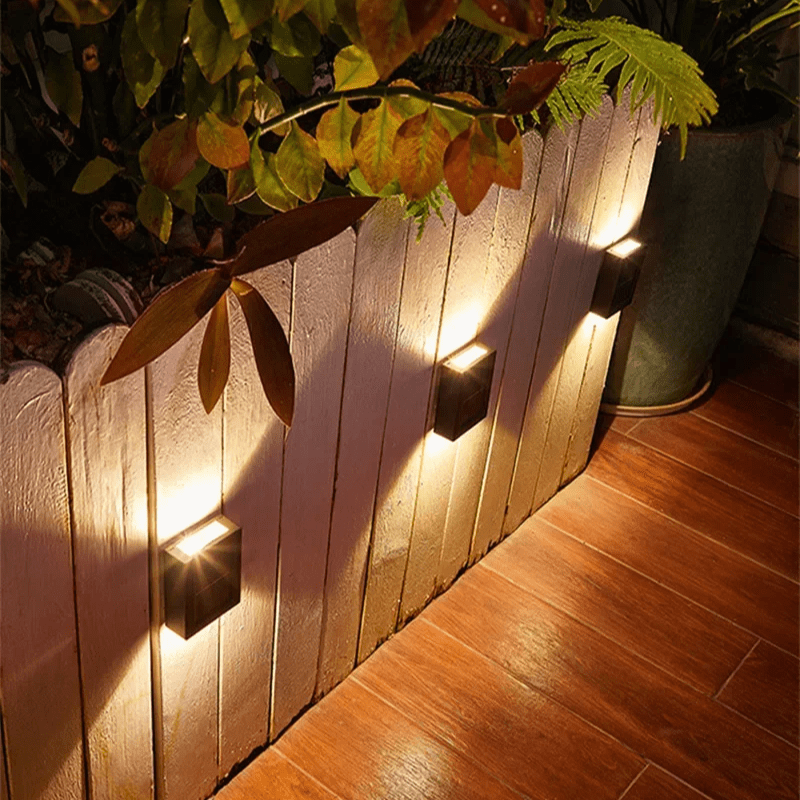 SolarGlow - Kabellose LED-Solarwandleuchten Deluxe für eine perfekte Gartenatmosphäre