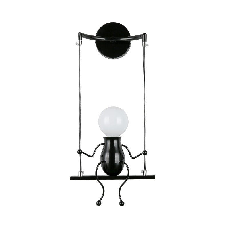 Moderne Wandleuchte mit Schaukelfigur - SwingDesign