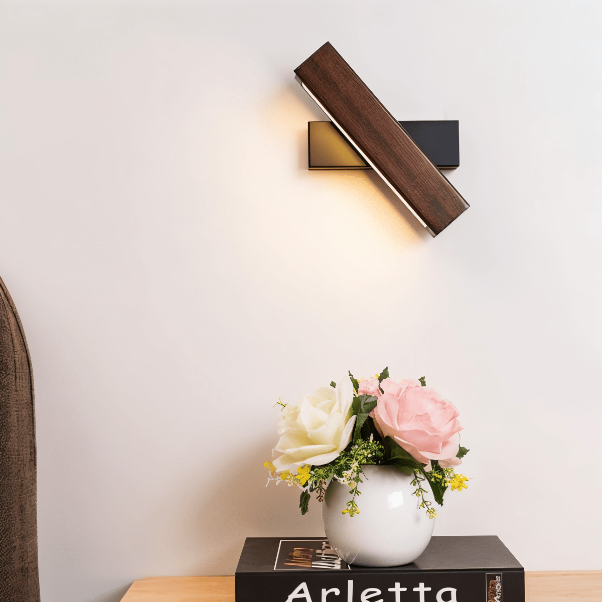 Drehbare LED-Wandlampe aus Holz - Rechteckige 360° Wandbeleuchtung