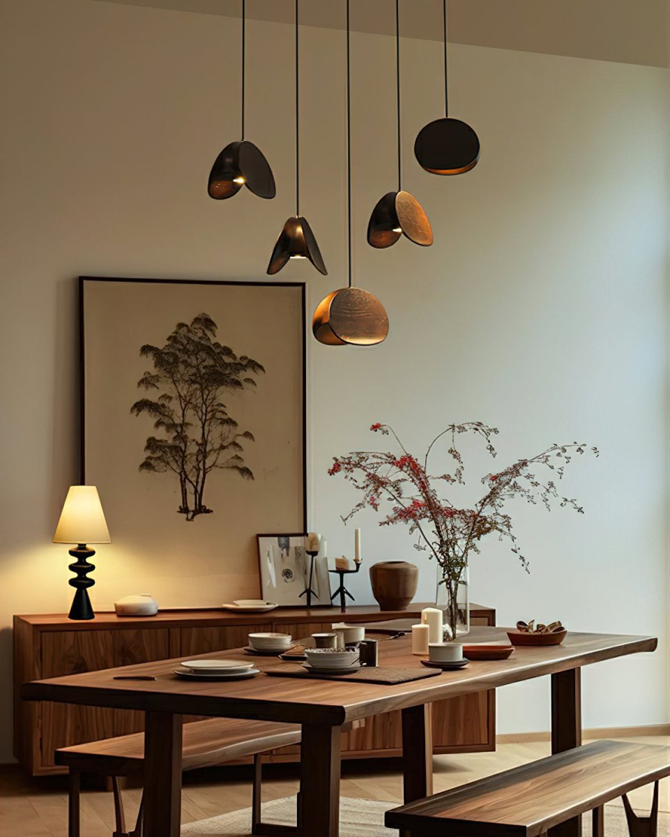 Elegant pendant light for a luxurious ambiance