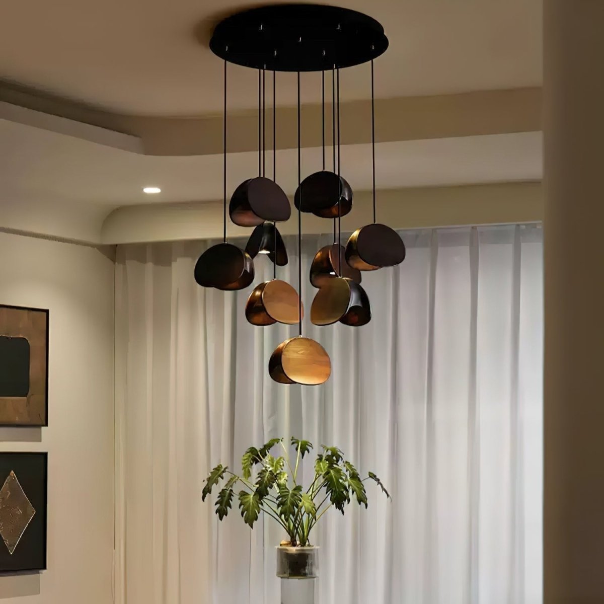 Elegant pendant light for a luxurious ambiance