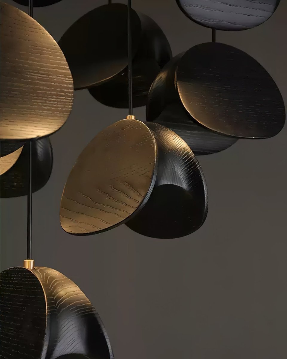 Elegant pendant light for a luxurious ambiance