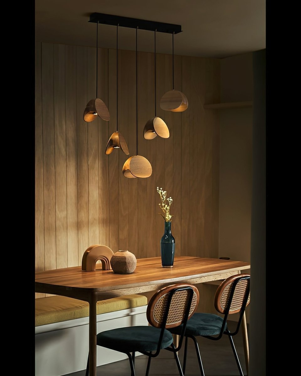 Elegant pendant light for a luxurious ambiance